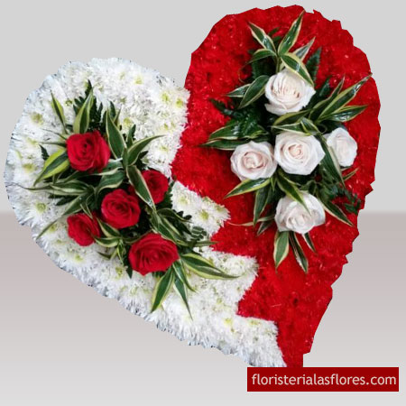 Hermoso corazon de flores para funeral 